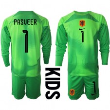 Nederländerna Remko Pasveer #1 Målvakt Hemmaställ Barn VM 2022 Långa ärmar (+ Korta byxor)